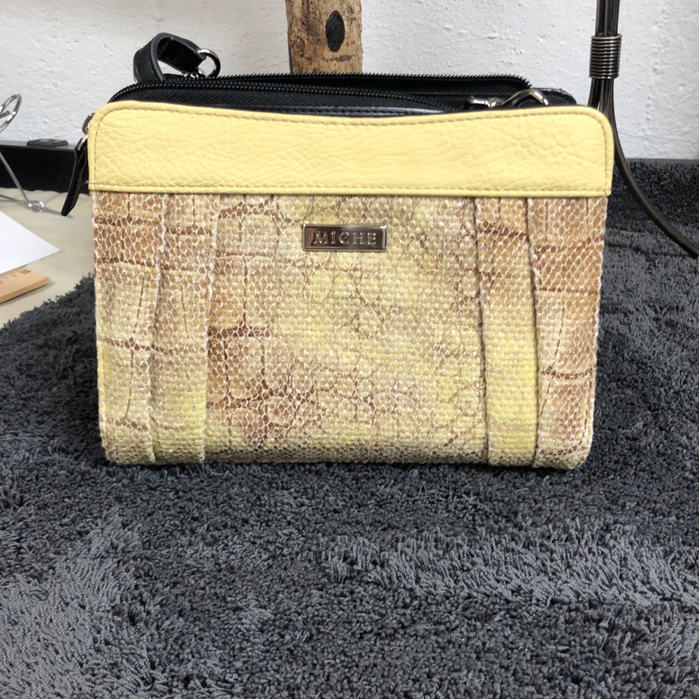 Miche‎ shoulder bag faux yellow snake skin